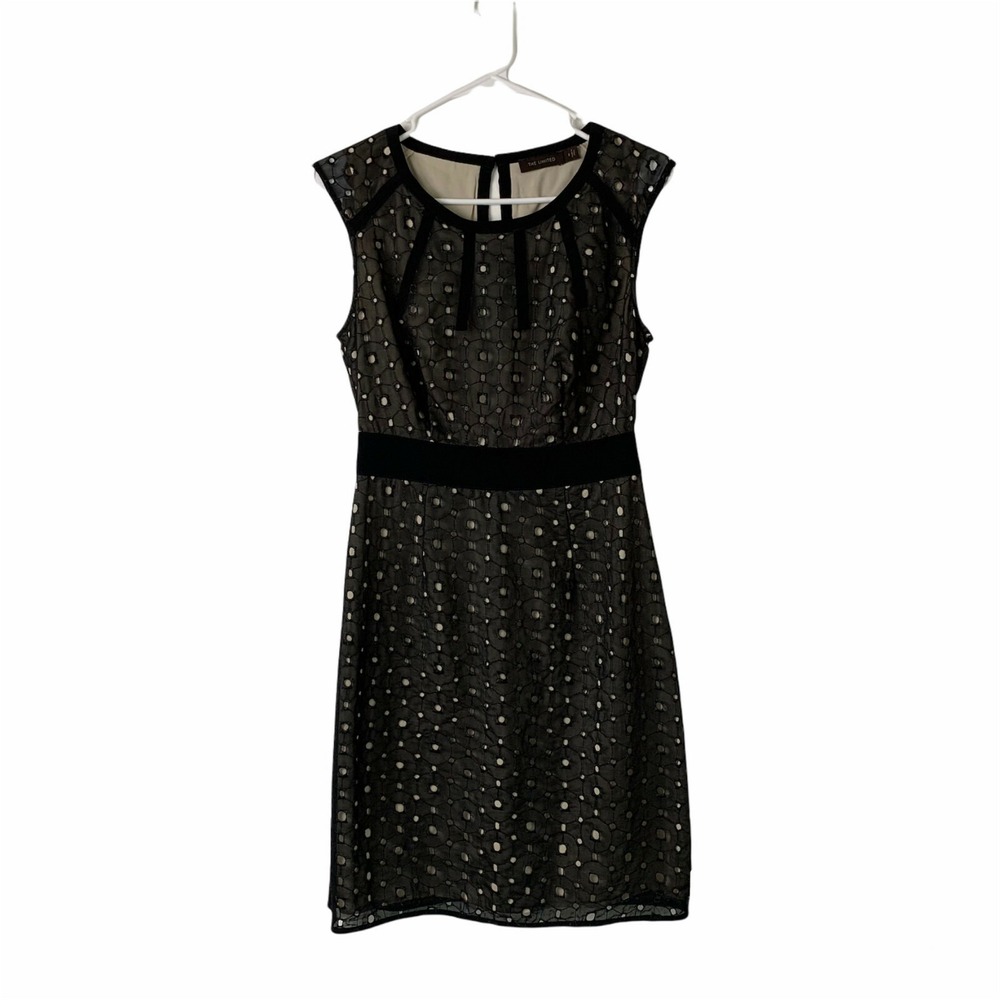The Limited Women's Eyelet Sheath Dress in Black Ivory with Capped Sleeve Size 2